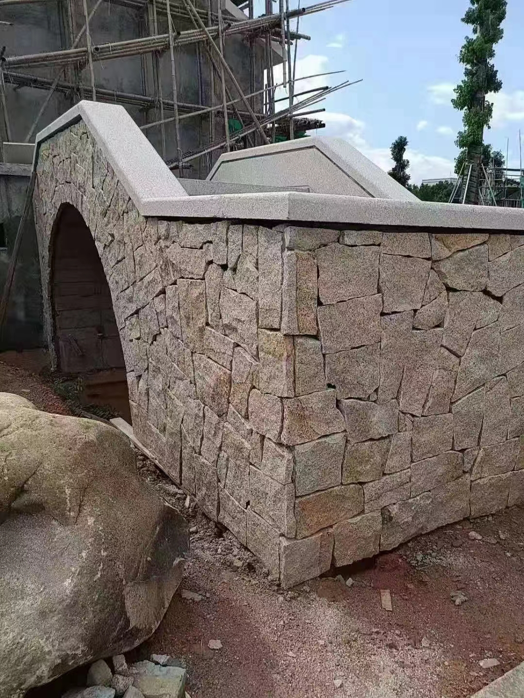 舊石板仿古建筑石材加工廠家